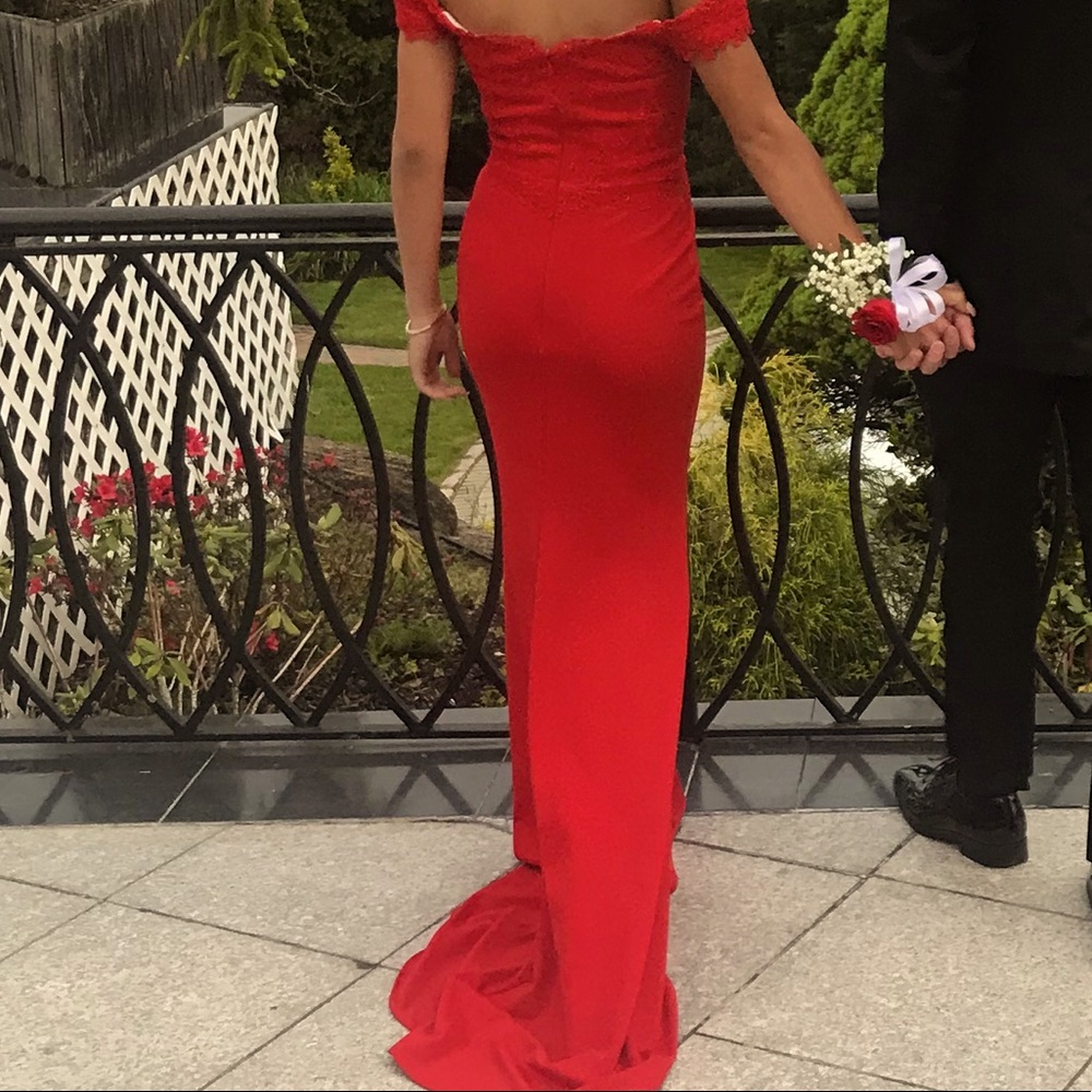 Red long prom dress
